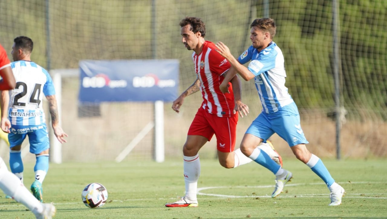 El Málaga predispone y el Almería materializa en el amistoso de Montecastillo (1-1)