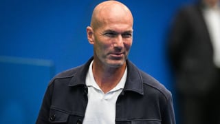 Suena el nombre de Zinédine Zidane