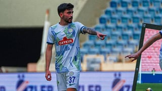 Valencia y Getafe se fijan en el mismo fichaje para el lateral diestro