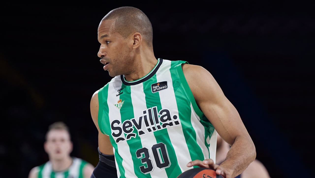 Sentida despedida de un "guerrero" del Betis que echará de menos "la adrenalina"