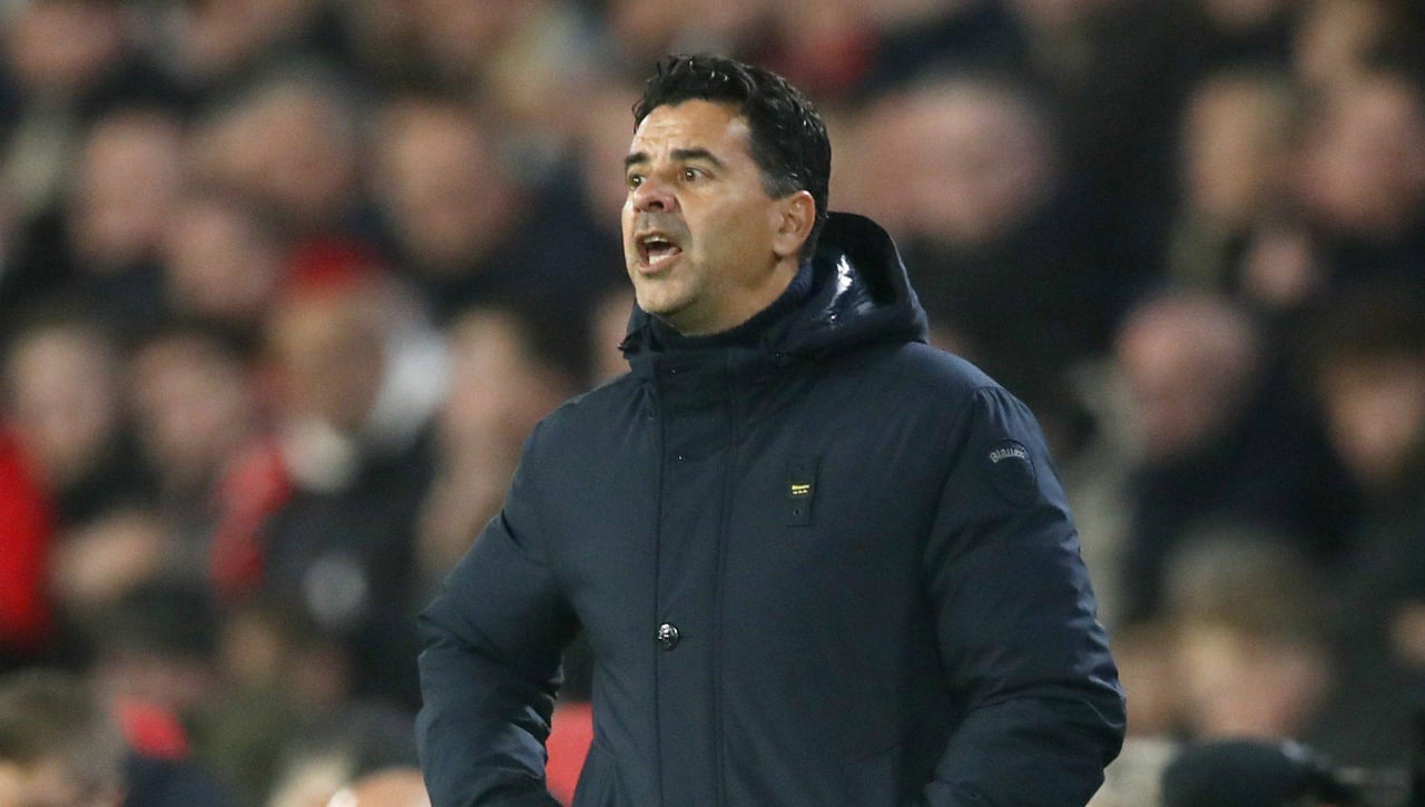 Míchel se queja y confirma dos bajas