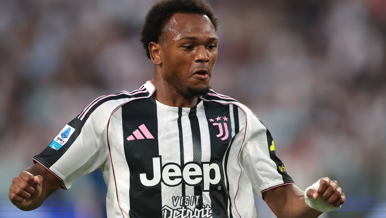 La Juventus de Turín, obligada a fichar a Openda salvo descenso