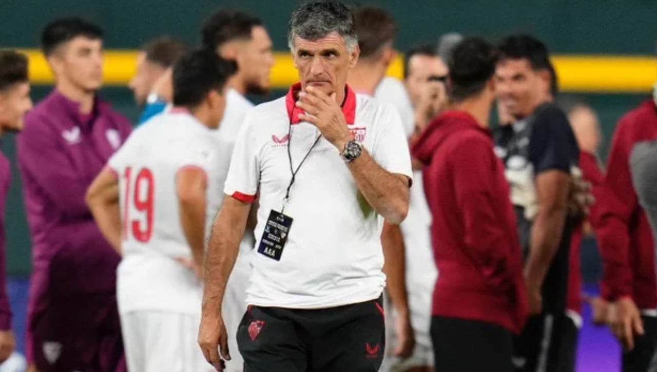 Mendilibar enseña sus cartas antes del derbi Sevilla-Betis en México