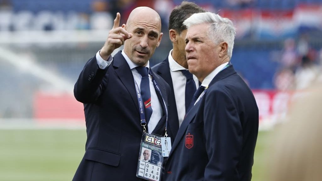 Mateu Lahoz, el sorprendente favorito para suceder a Rubiales como presidente de la Federación