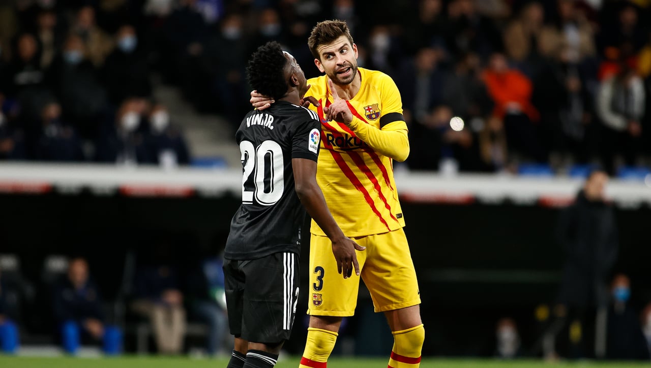 Piqué: "Están un año sin títulos y gastan 160 millones en fichajes"