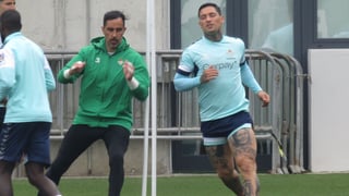 Pezzella y Chimy Ávila, dos de las tres grandes sorpresas en el entrenamiento del Betis 