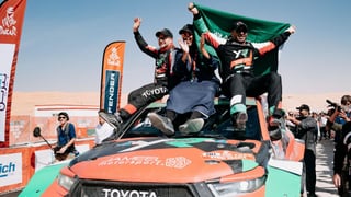 Clasificación final del Rally Dakar 2025, posiciones y tiempos (coches y motos): Al-Rahji y Sanders, campeones