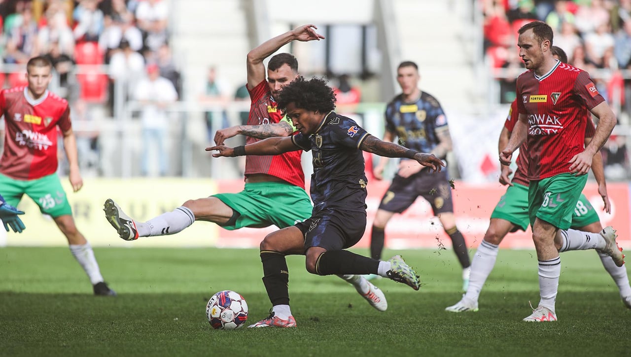 El Córdoba tras la pista del ecuatoriano Christian Alemán a coste cero