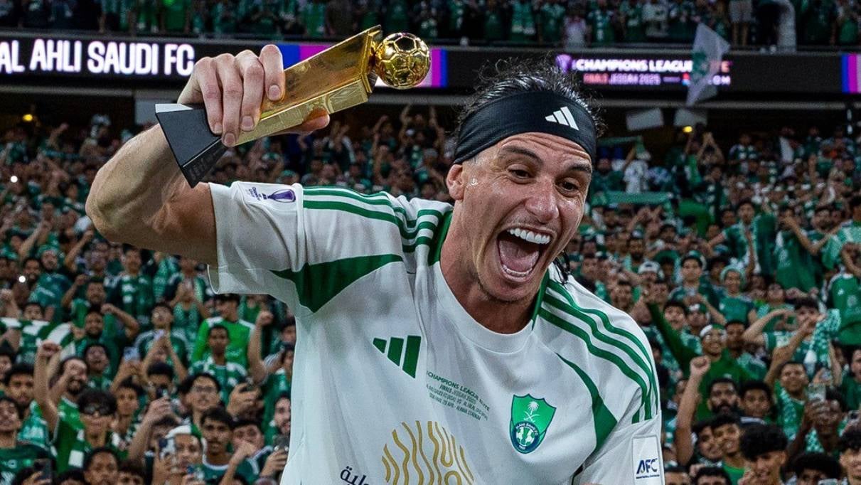 El Valencia ya piensa en el fichaje de Roger Ibañez  