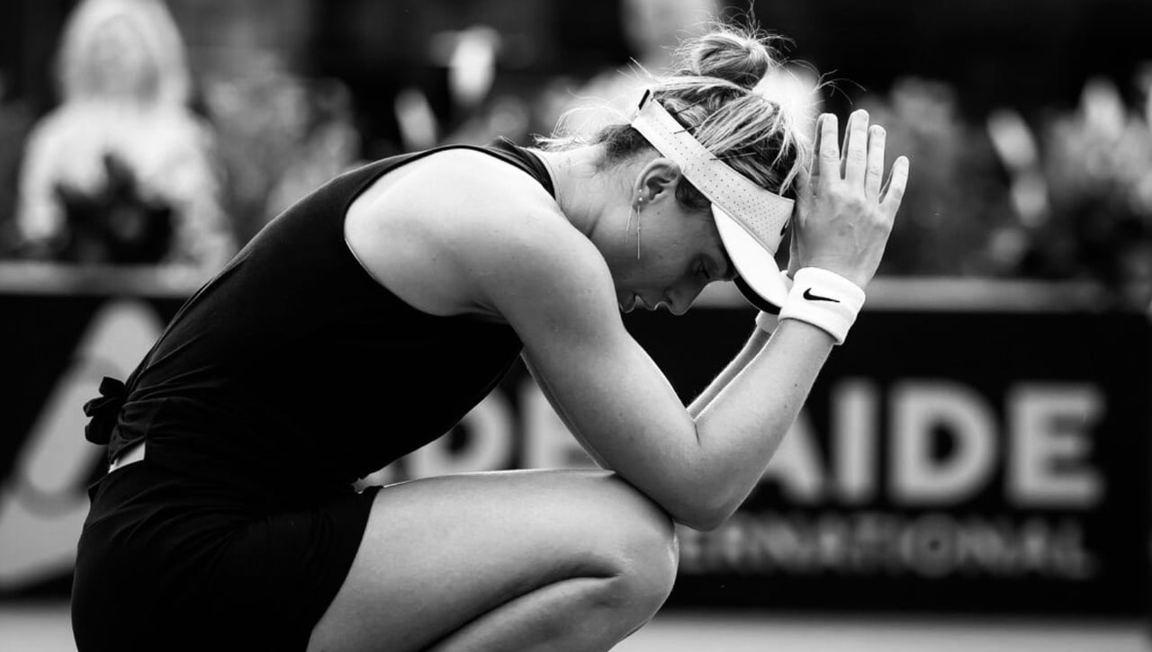 Caída libre del tenis femenino español, con Badosa como única superviviente