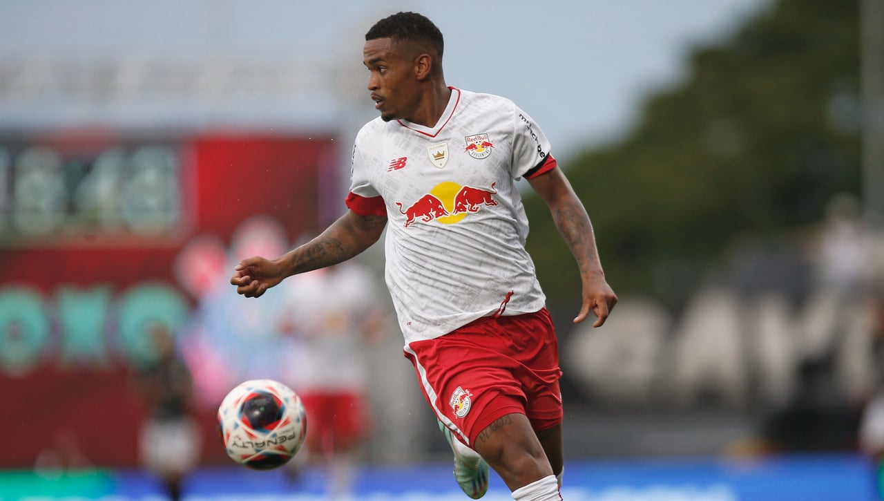 El listón que debe igualar por Alerrando y las medidas de presión del Bragantino