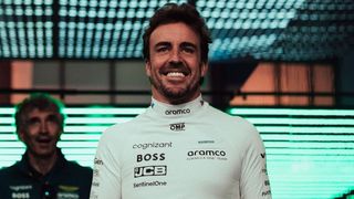 Fernando Alonso rechaza otras opciones y señala a Aston Martin