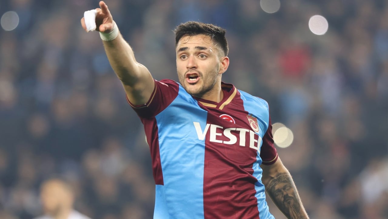 El Cádiz sigue en la pelea por Maxi Gómez