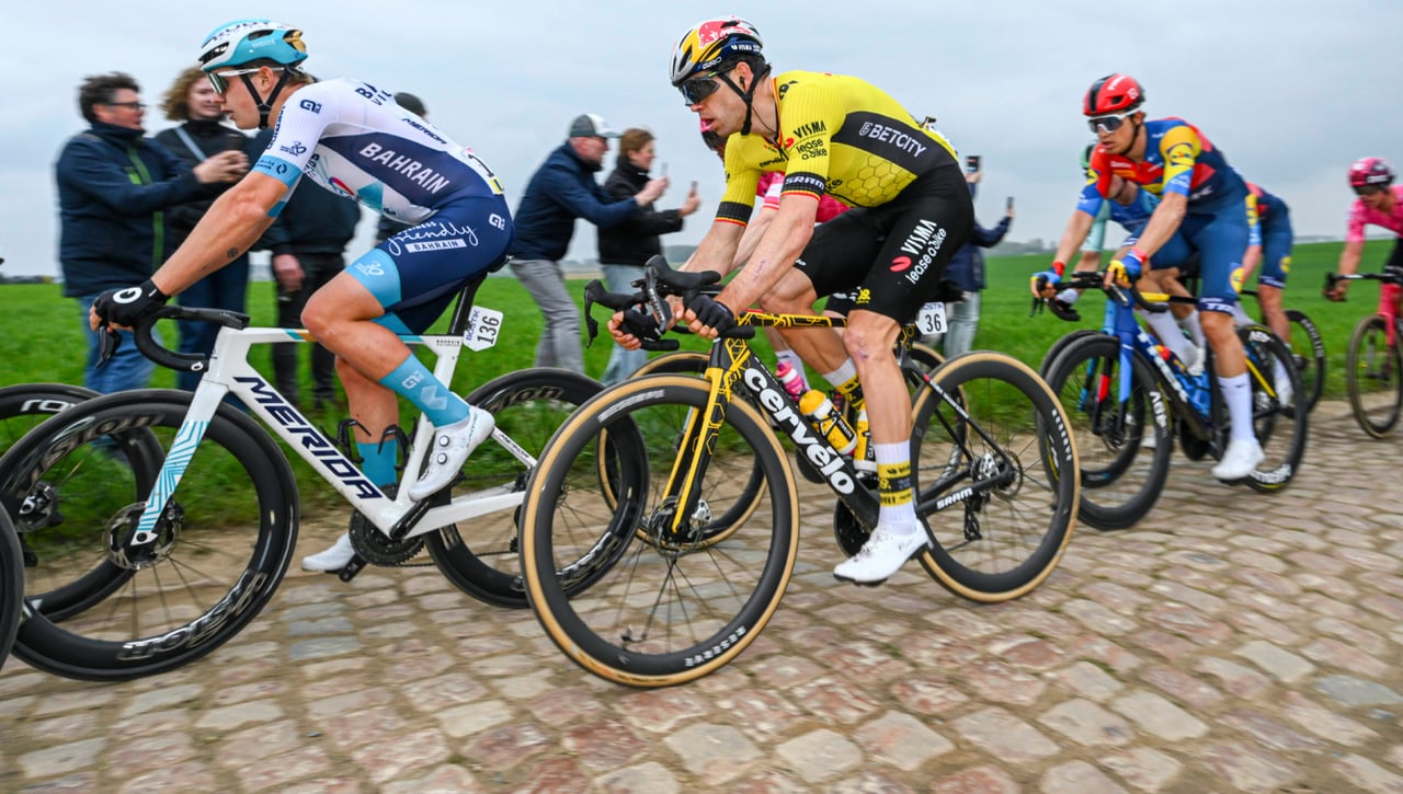 La París-Roubaix: barro, adoquines y sangre en la carrera más dura del mundo