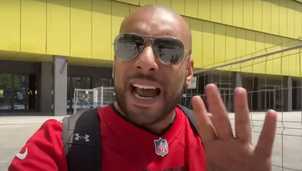 Borja Escalona se la lía al Villarreal