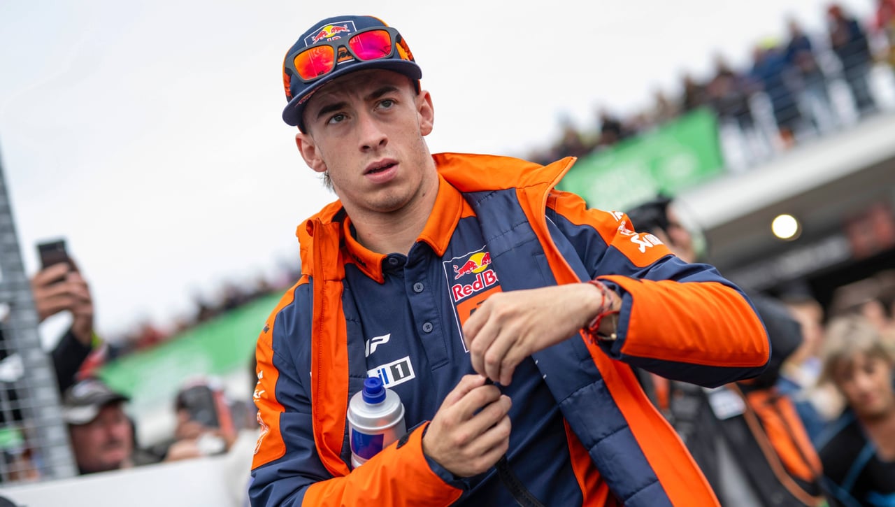 Pedro Acosta le lanza un duro comunicado a KTM tras lo vivido en 2025