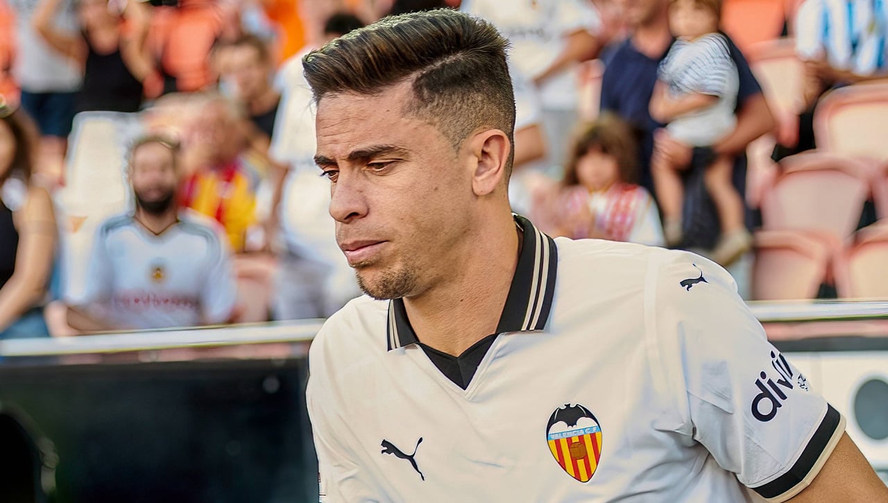 La dedicatoria 'con segundas' de Paulista tras la victoria del Valencia ante el Cádiz