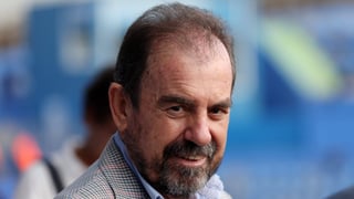 Ángel Torres lleva la contraria a su propio comunicado: "Tiene 47 años, es socio y lo echaría de por vida"