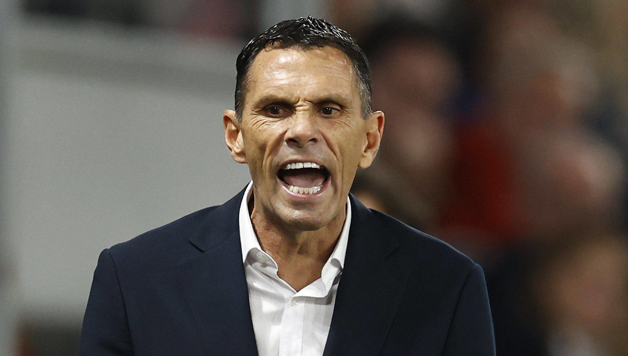 Poyet se ofrece al Real Zaragoza y elogia el trabajo de Gabi Fernández