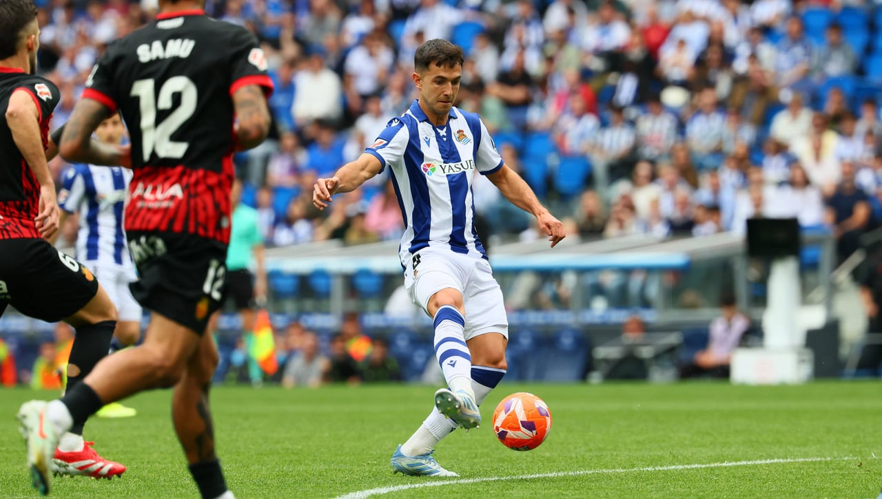 Zubimendi, sancionado, no podrá jugar con la Real Sociedad ante el Villarreal