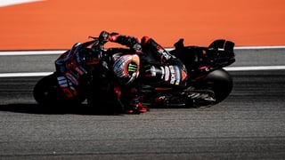 Bezzecchi revienta el crono en el hundimiento de Bagnaia en Valencia