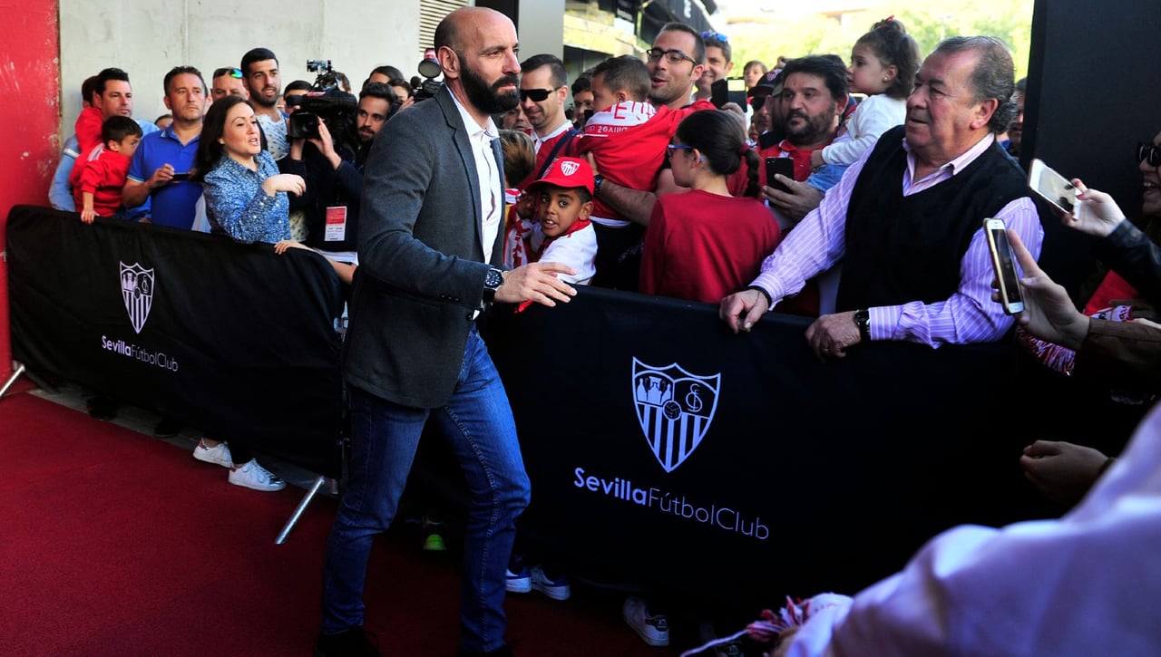 Monchi marca la hoja de ruta del Sevilla en los próximos días