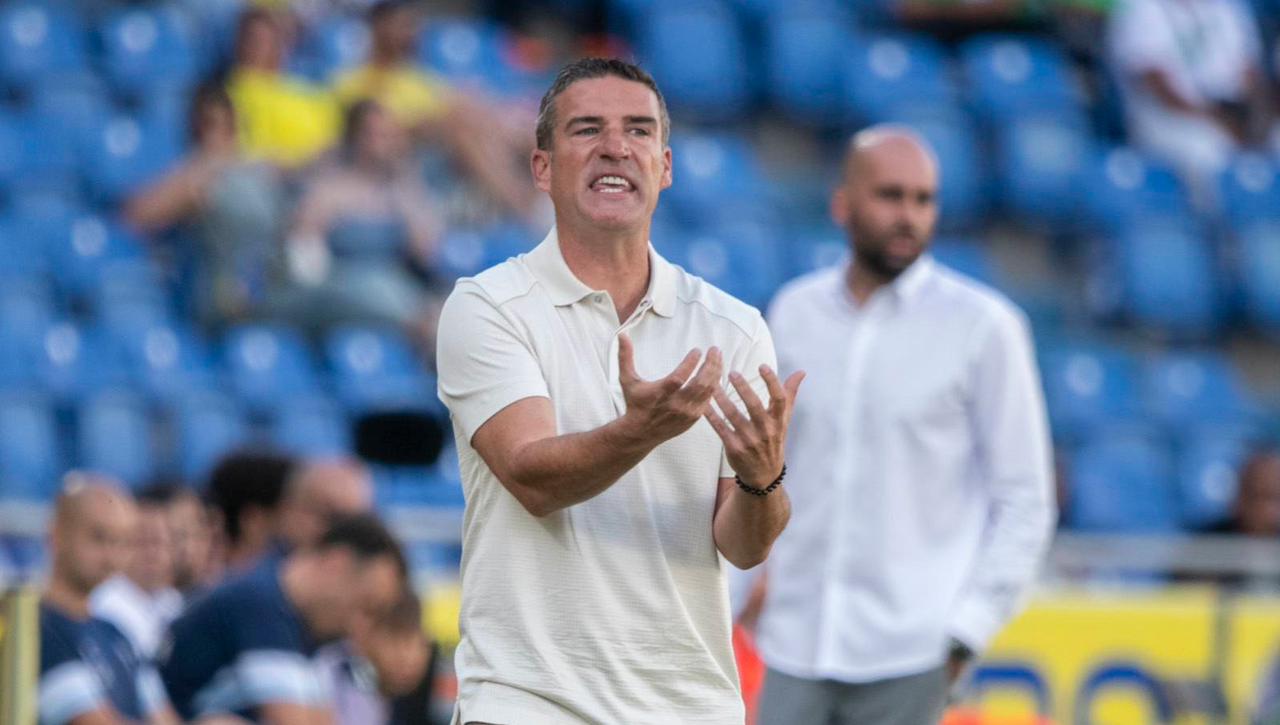 El despido de Luis Carrión, a punto