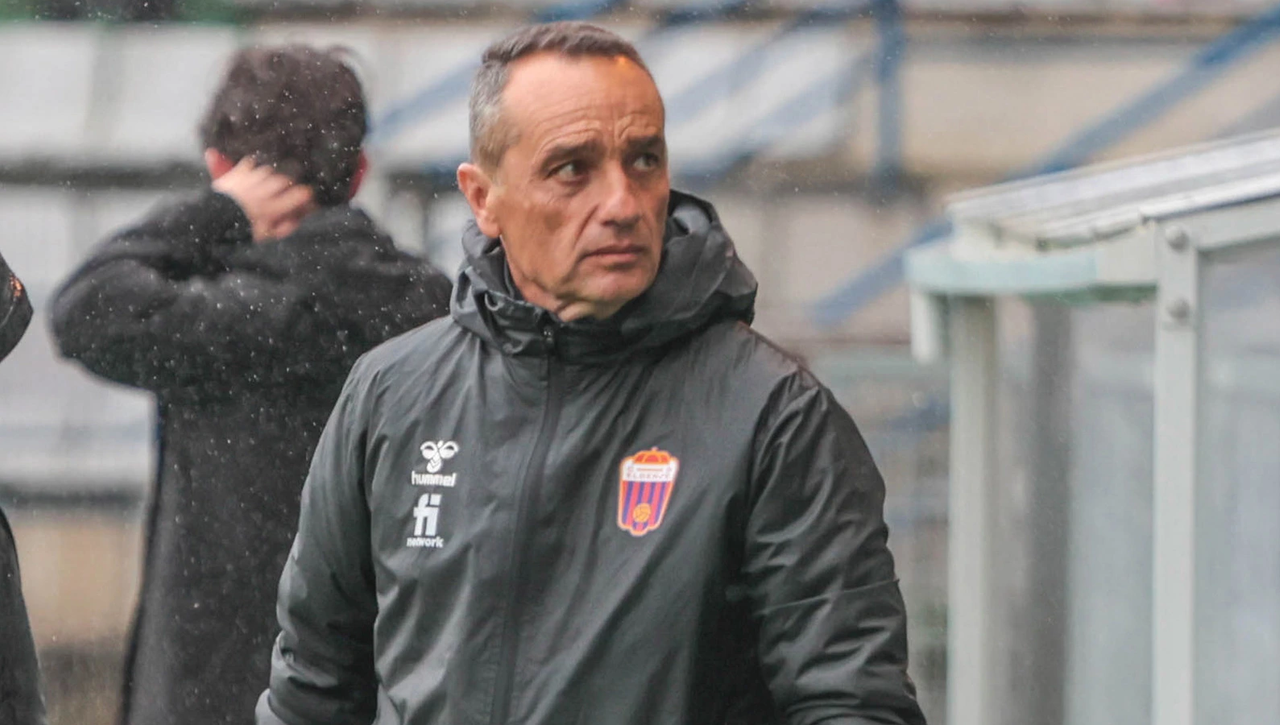 José Luis Oltra sigue dejando vivo al Eldense en Segunda