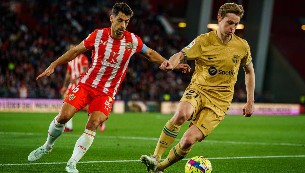 El Almería resucita ante el Barça y reaviva LaLiga (1-0)