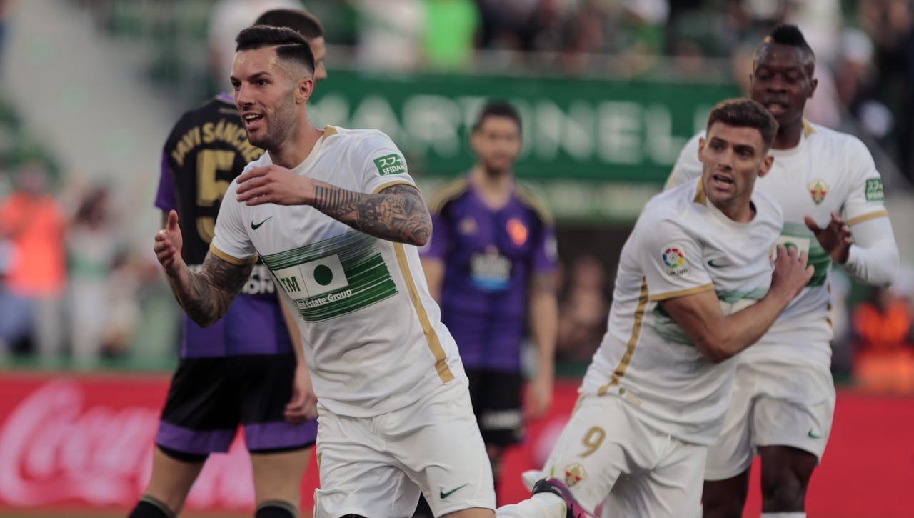Elche CF 1-1 Real Valladolid: Tete Morente salva un punto para el Elche ante un Valladolid que acabó con 8 futbolistas