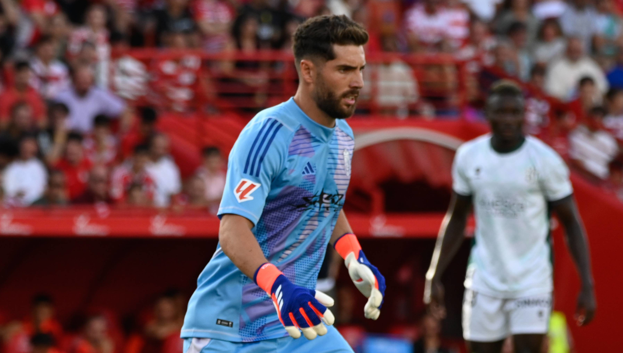 Luaca Zidane se ve superado por Diego Mariño en el Granada