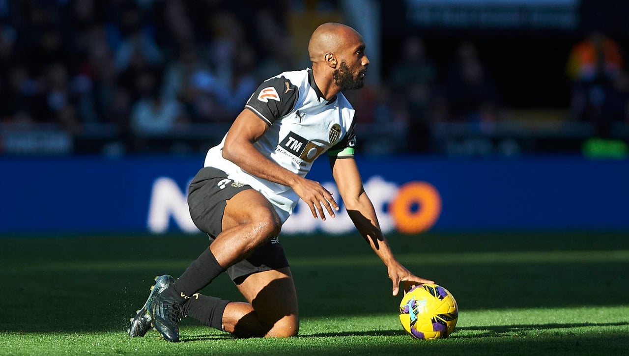 Foulquier y Carlos Corberán ponen en un aprieto al Valencia