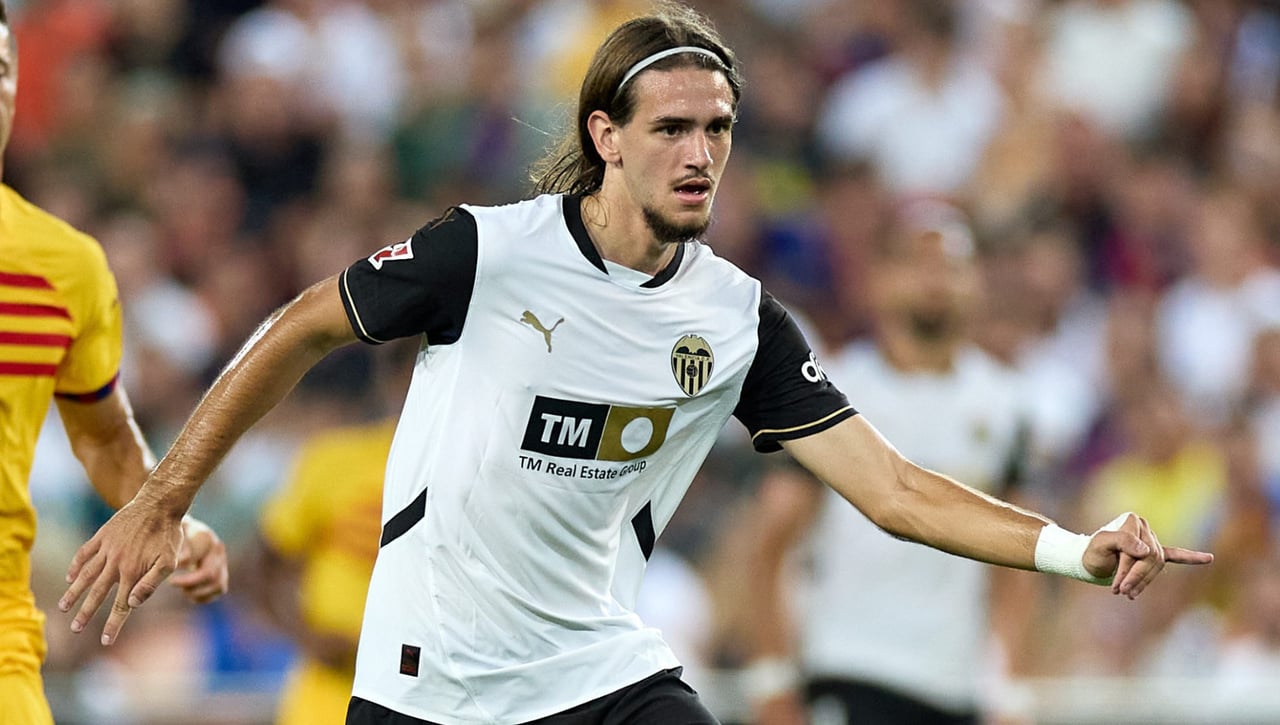 La nueva cláusula de Yarek Gasiorowski como respuesta a su interés