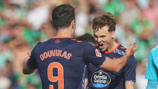 Douvikas no da tregua a Borja Iglesias