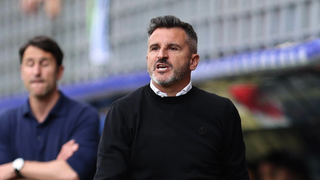 Iván Ania señala en el Córdoba