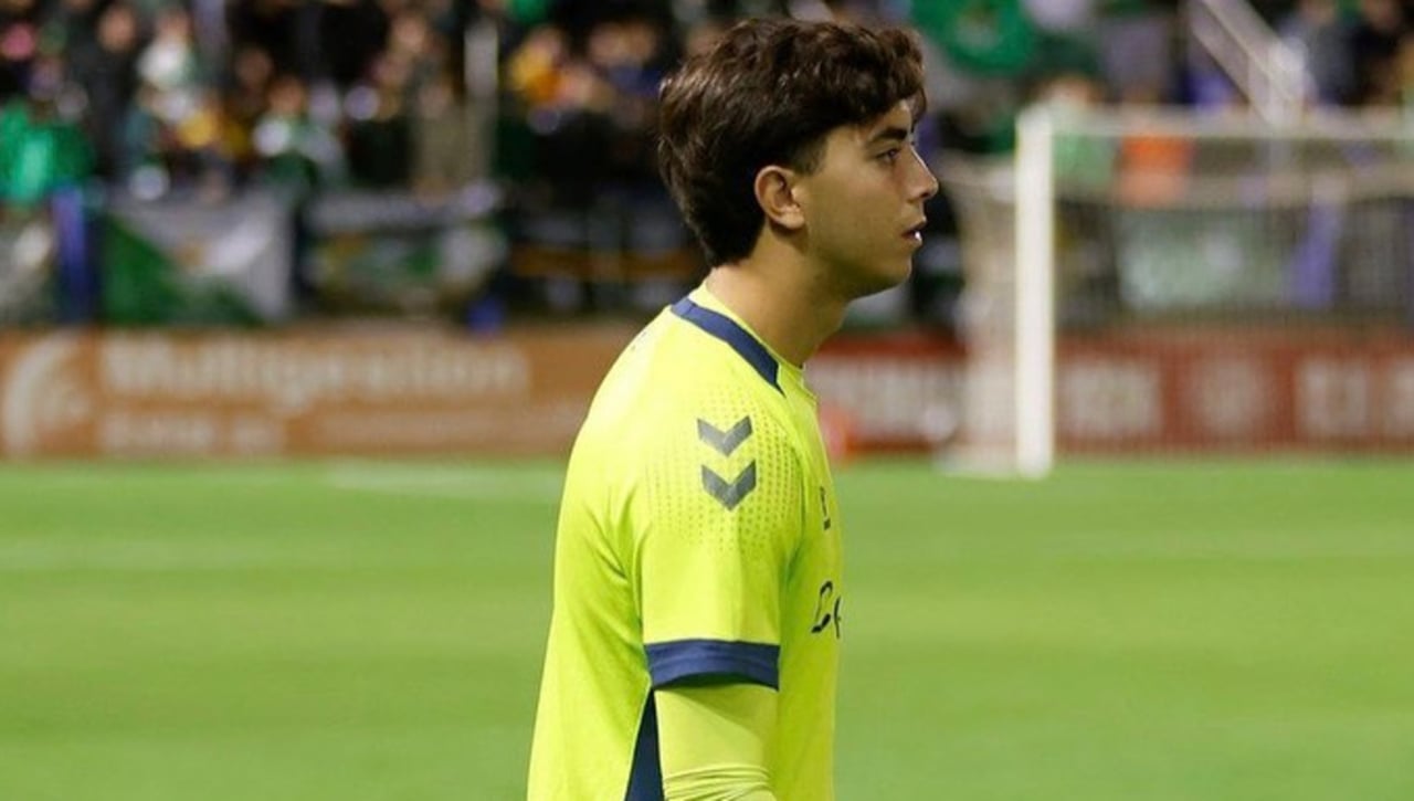 El Betis evitó un despiste idéntico al que costará la eliminación de un Granada reincidente