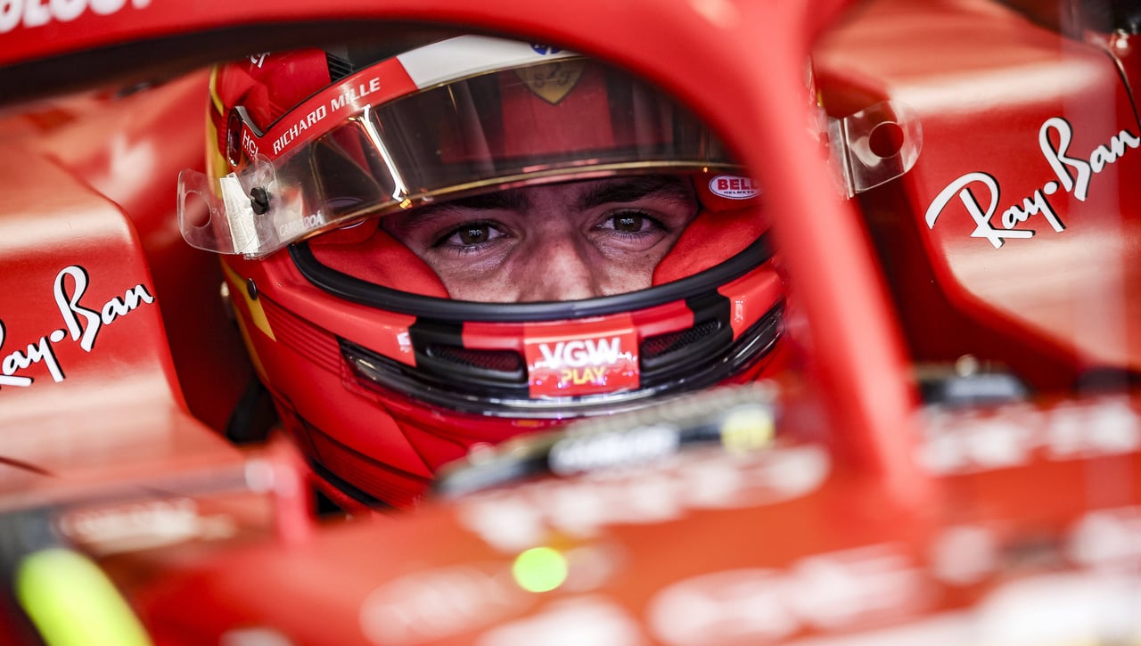 Carlos Sainz se cansa y se lo deja claro a Franco Colapinto