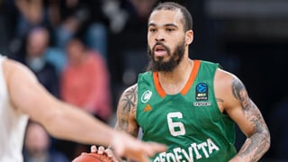 Unicaja hace oficial el fichaje de Justin Cobbs
