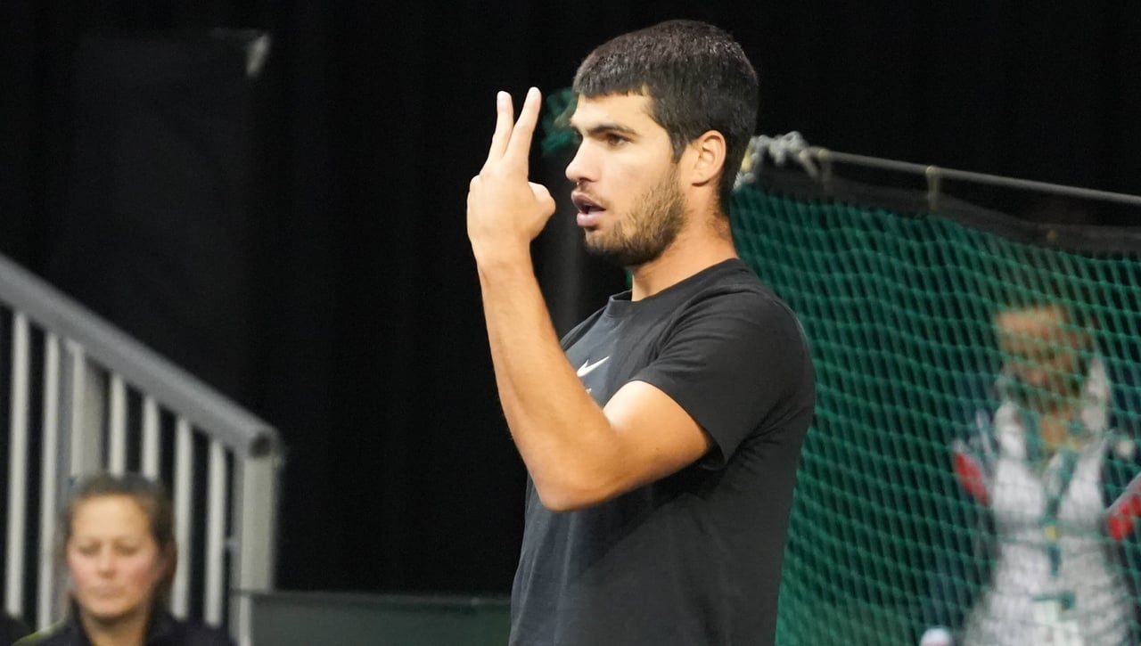 Carlos Alcaraz recibe un desafío desde la distancia