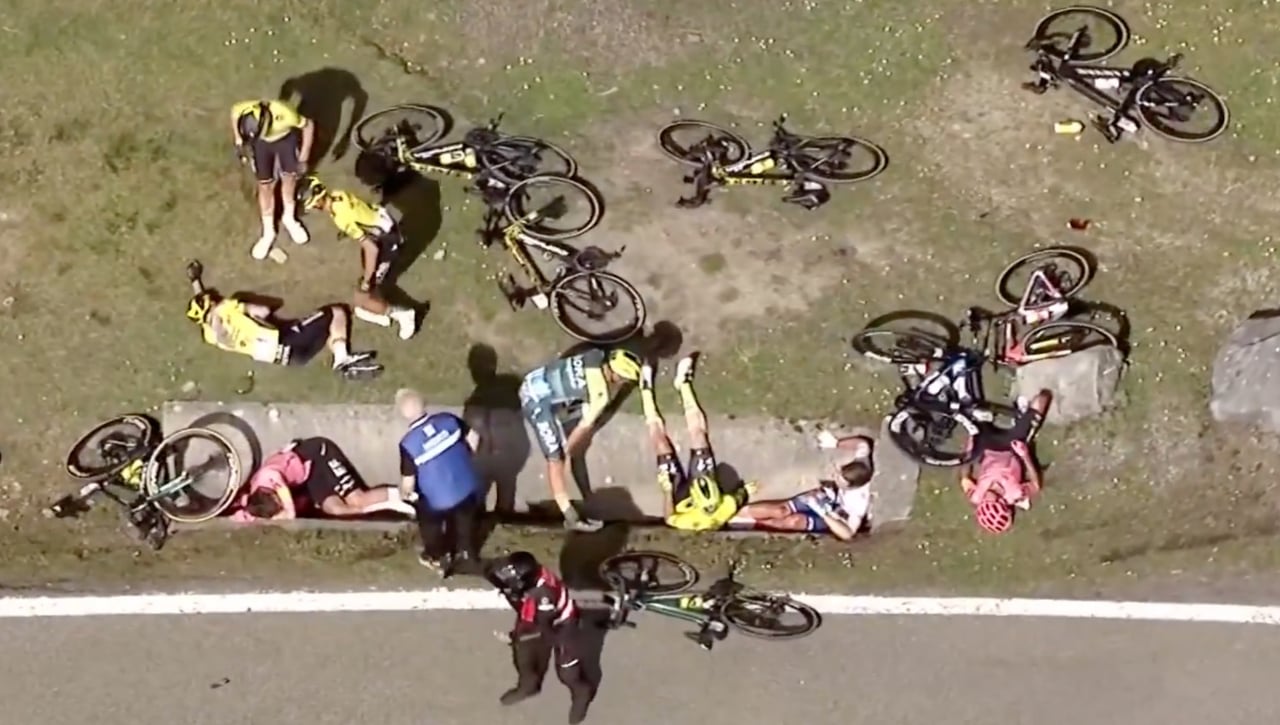 Jonas Vingegaard, evacuado de urgencia al hospital