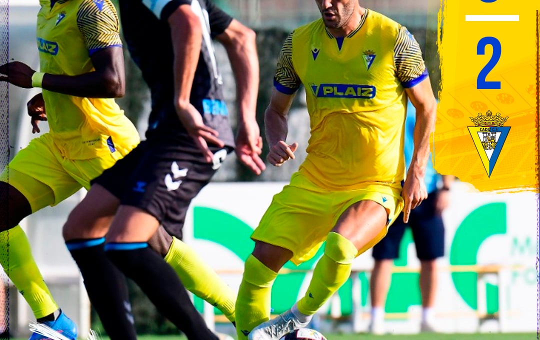 El Cádiz vence, pero el Málaga también convence (0-2)
