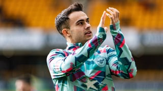 Algo nuevo pasa con Reguilón en Inglaterra