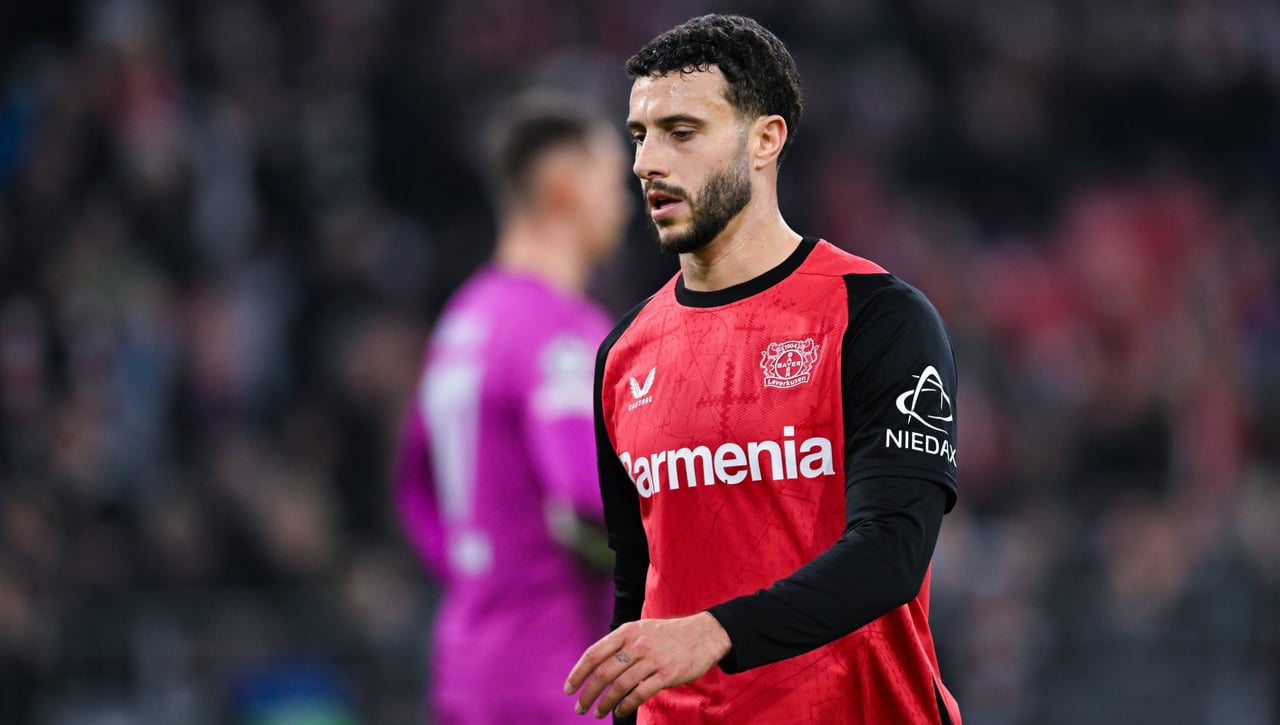 Mario Hermoso no convence en el Bayer Leverkusen