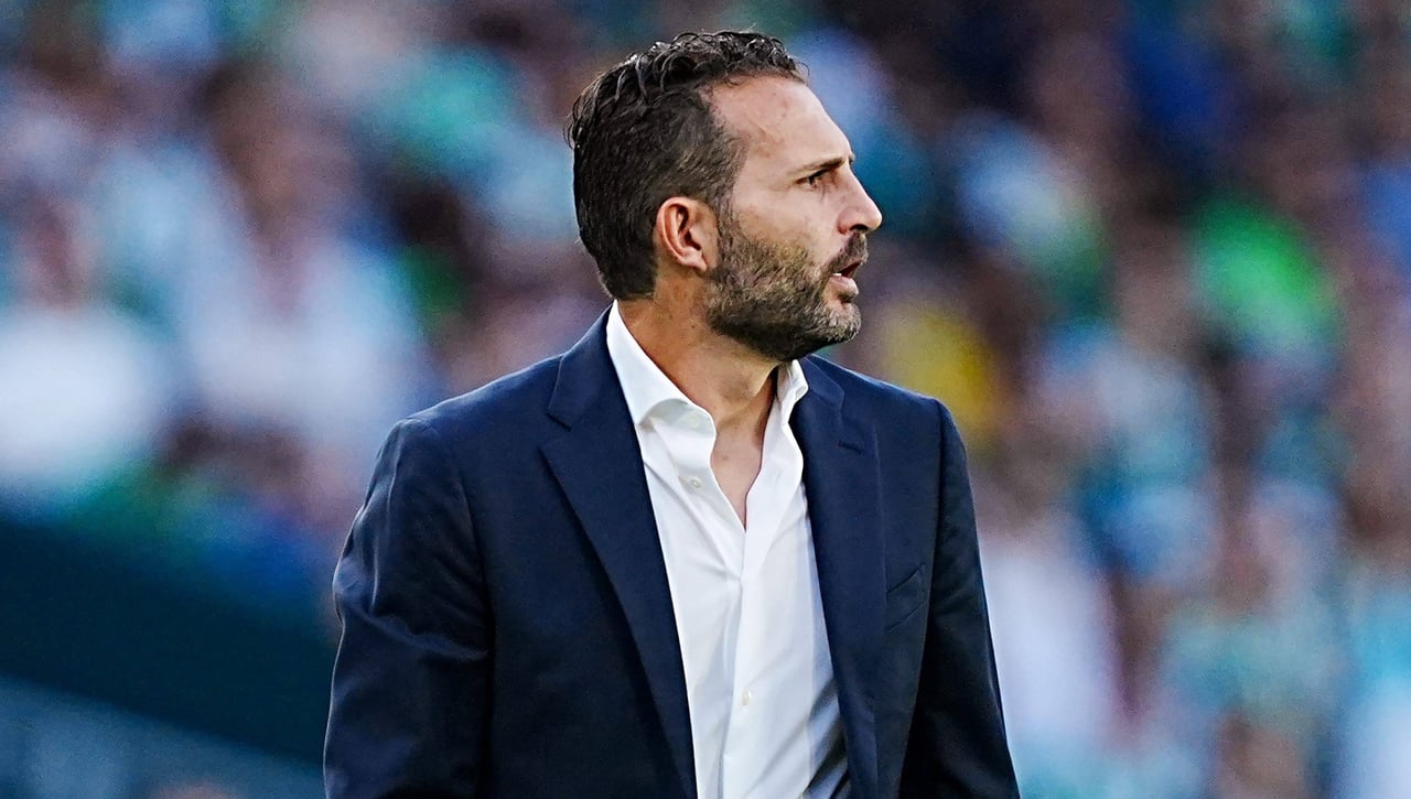 Atiza a Baraja y se decanta por Quique Sánchez Flores