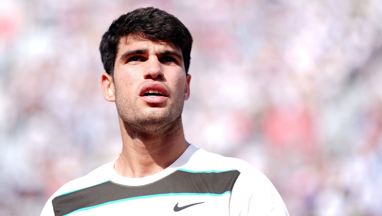 Carlos Alcaraz se la juega contra sí mismo en Queen's