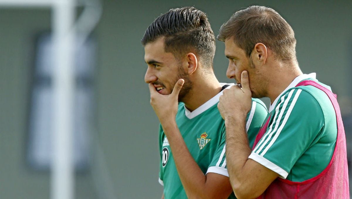 Dani Ceballos responde al Betis
