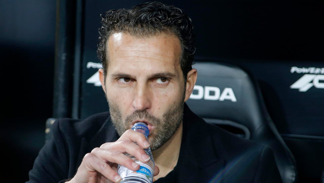 Baraja pide fichajes para mejorar el ataque del Valencia