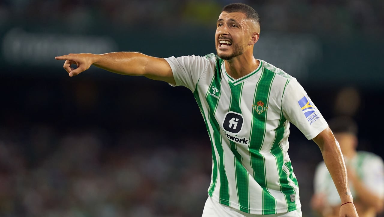 El Betis volvió de Barcelona con una doble amenaza por Guido 