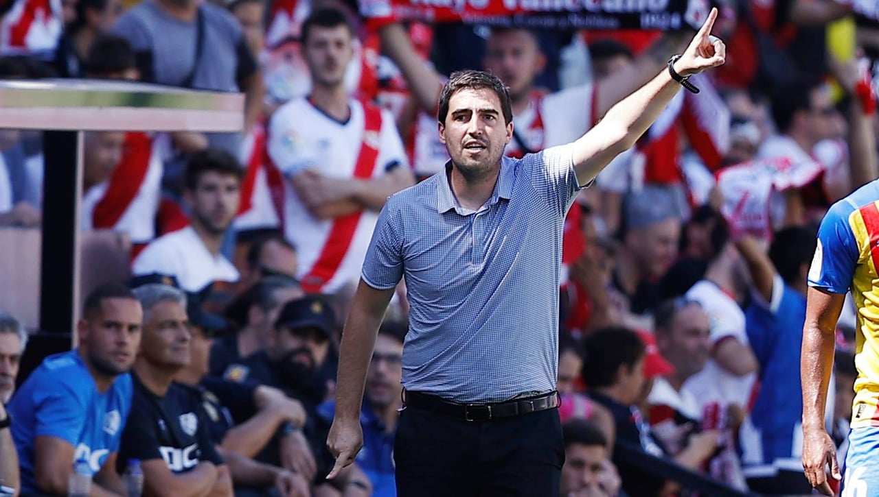 La condición de Iraola para el 'sí' al Almería