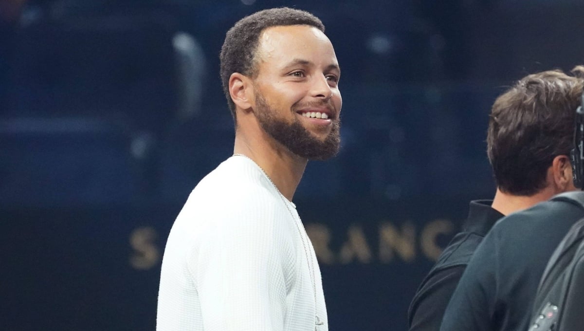 Tres fichajes de golpe para Stephen Curry